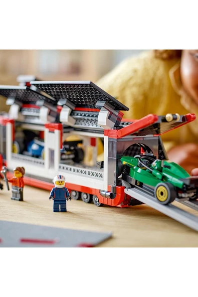 LEGO ® City RB20 ve AMR24 F1® Arabalı F1® Kamyonu 60445 - 8 Yaş ve Üzeri Oyuncak Yapım Seti (1086) - 2