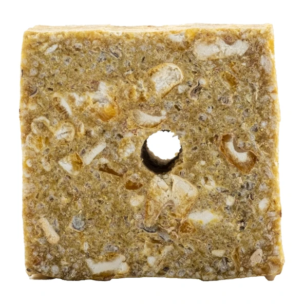 Sazan Yemi - Delikli Küspe - Mısır - Kare - 1 KG Paket - 8