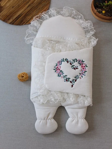 Lenaca Yenidoğan Kapitone Anadolunun Kalbi Nakışlı Ayaklı Kız Erkek Bebek Battaniyesi ürün görseli 1