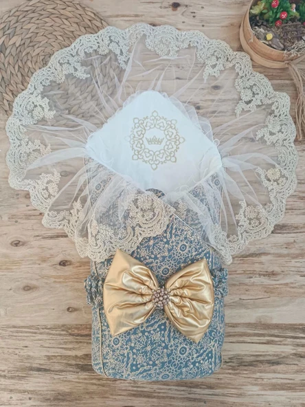 Lenaca Yenidoğan Kabartma Desenli Gold Fiyonklu Güpürlü Bebek Battaniyesi Kundak ürün görseli 1