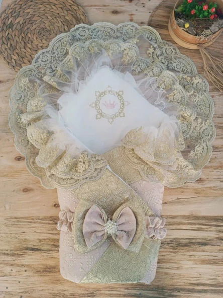 Lenaca Yenidoğan Kabartma Desenli Gold Çift Güpürlü Ve Fiyonklu Bebek Battaniyesi Kundak ürün görseli 1