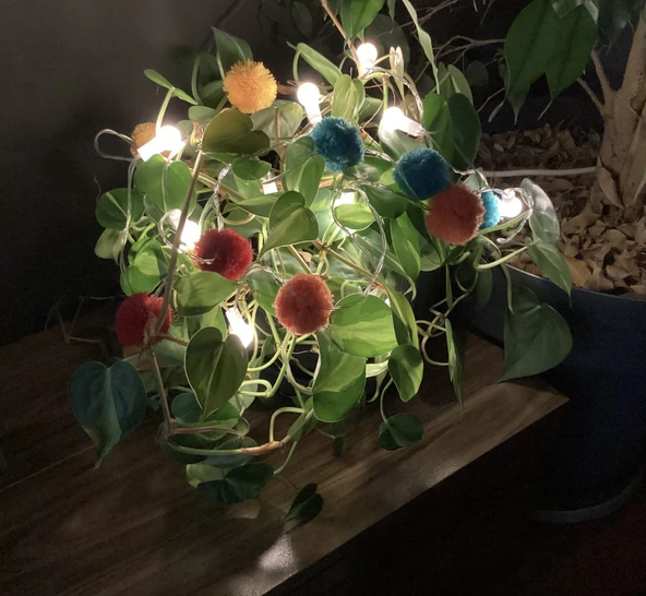 Brokoli Home Ponpon Berry Light Dekoratif Led Işık Zinciri Renkli Ponponlar