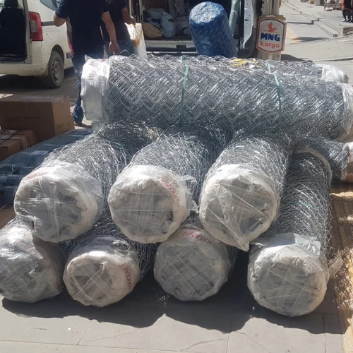 2 mm Kalınlık 7x7 Göz (1,5mt -20mt ) Galvanizli Helezon Bahçe Çit Tel Örgü - 4