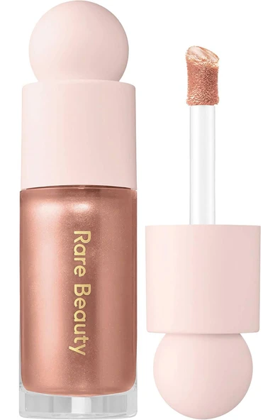 RARE BEAUTY Mesmerize highlighter