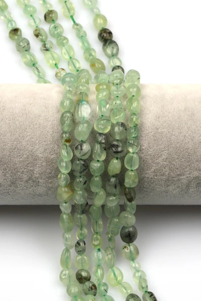 Prehnite Doğal Taş Dizi 6 x 8 mm Mercimek Kesim ürün görseli