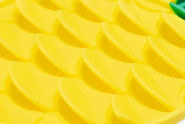 Beeztees Yavru Köpek Yaş Mama Yeme Oyuncağı, Ananas Şeklinde,Silikon, Sarı, 20x20cm - Resim 6
