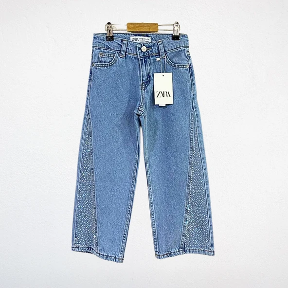 TAŞ İŞLEMELİ JEAN