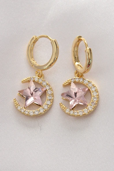 KUZGUN ONLİNE SHOP Pirinç  Gold Renk Pembe Zirkon Taşlı Detay Ay Küpe