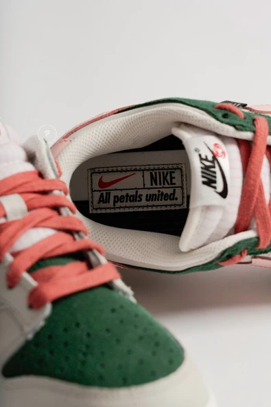 Nike Dunk Low SE All Petals United - Resim 7