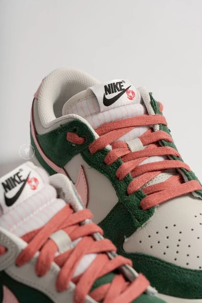 Nike Dunk Low SE All Petals United - Resim 6