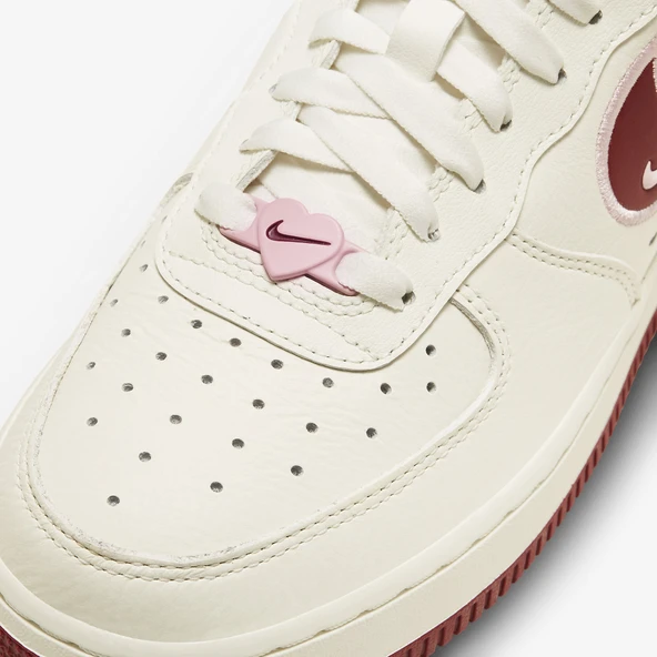 Nike Air Force 1 Low Valentine s Day - Resim 9