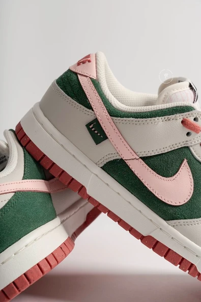 Nike Dunk Low SE All Petals United - Resim 3