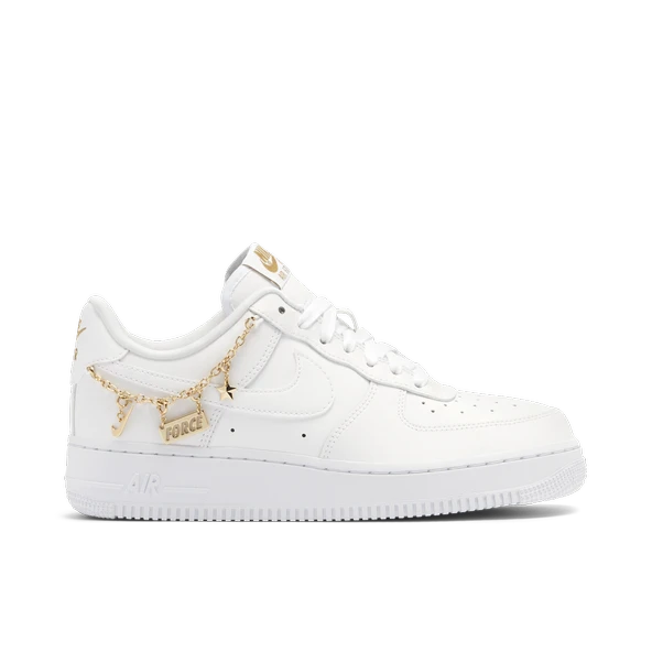 Nike Air Force 1 07 LX Lucky Charms ürün görseli