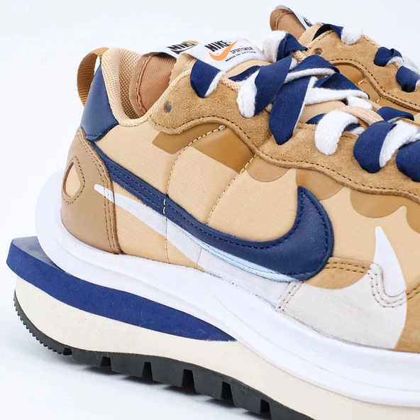 Nike Vaporwaffle x Sacai Sesame Blue Void - 3
