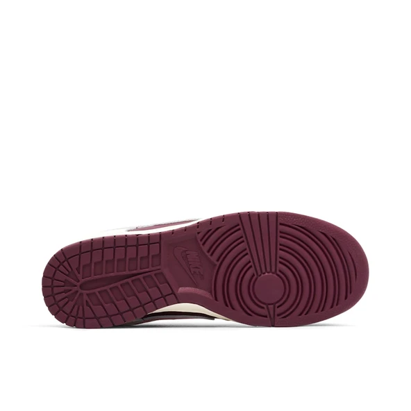Nike Dunk Low Valentines Day Womens - 5