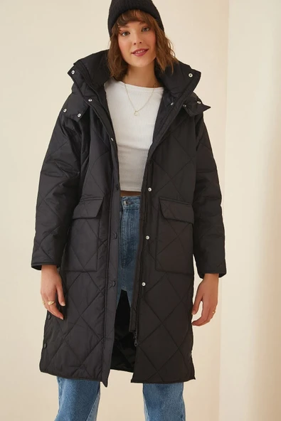 Kadın Siyah Kapüşonlu Kapitone Oversize Kaban Fn02916