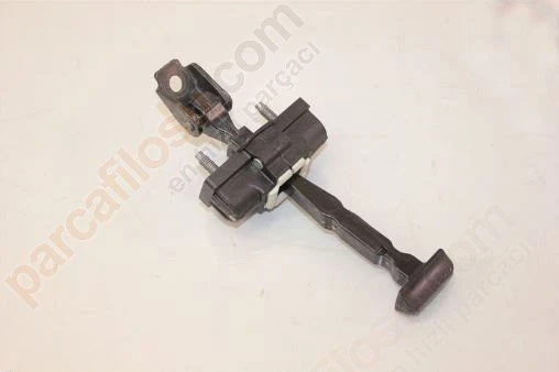 Renault Captur Arka Kapi Gergisi (2013-2017) 824305607R 1788 0.9, 1.2 TCE, 1.5 DCI - 2