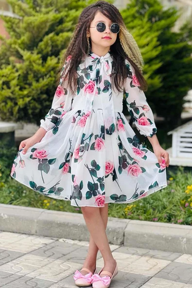 Kız Çocuk Yakası Bağlama Detaylı Üzeri Gül Desenli Piliseli Beyaz Elbise - Resim 5