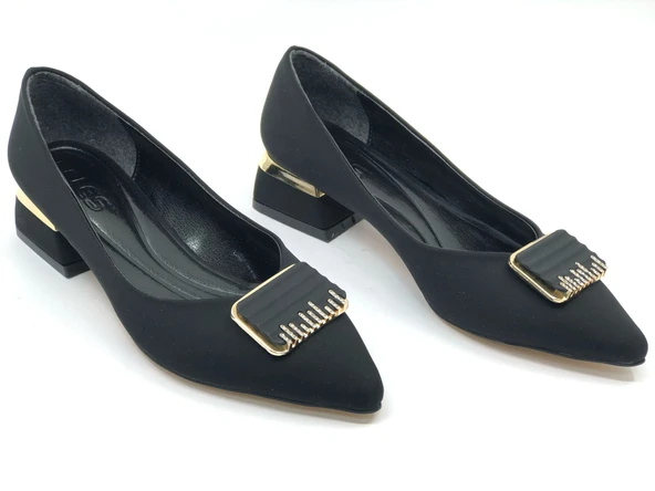 Feles Toka Detaylı Kısa Topuklu Kadın Babet Ayakkabı ürün görseli