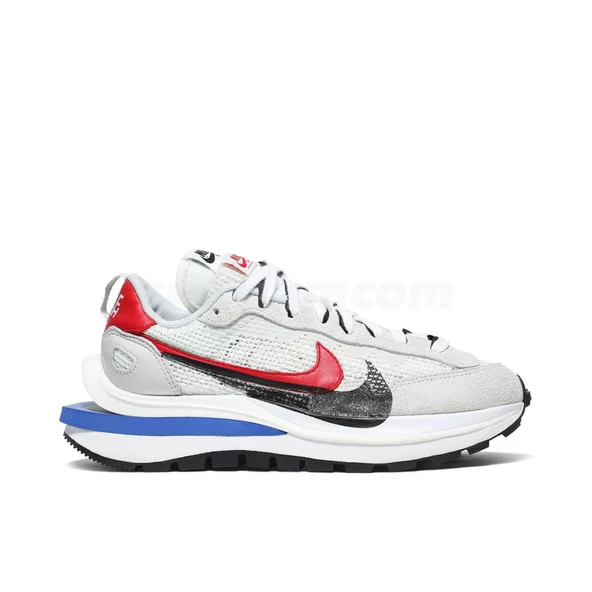 Nike VaporWaffle x Sacai Royal Fuschia
