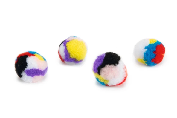 Beeztees Kedi Oyuncağı, Peluş Top, Kediotlu 4 Adet, 4cm