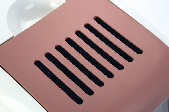 Beeztees Kapalı Kedi Tuvaleti, Koku Filtreli, Pembe Beyaz, 56x39x39cm - Resim 3