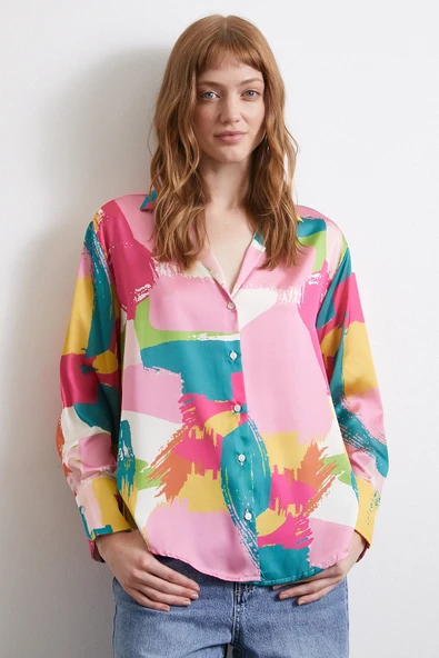 V Yaka Desenli Gömlek Pudra ürün görseli