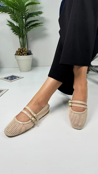 Günlük Kadın Babet Fileli Çift Bantlı Tokalı Oval Burunlu Tırtıklı Taban Kısa Topuklu Ayakkabı 315