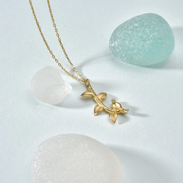 14 Ayar Altın Kaplama Dalda Kuş Temalı Gümüş Kolye - CN00438 - Resim 2