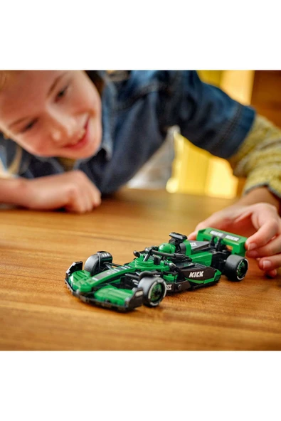® Speed Champions KICK Sauber F1® Team C44 Yarış Arabası 77247-10+ Oyuncak Yapım Seti(259 Parça) - 9