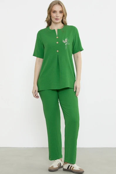 Sıfır Yaka Düğmeli Viskon Takım - Yeşil ürün görseli