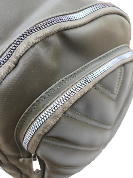 Su Geçirmez Sırt Çantası Yeşil - Resim 4