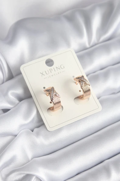 Xuping Model Xoxo Kadın Küpe