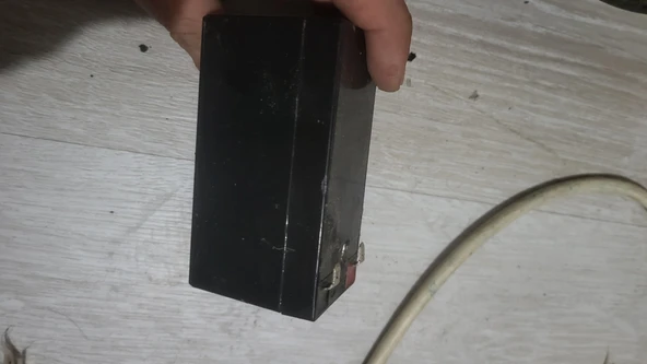 12 volt akü 1.2 amper küçük ikinci el dolu - 4