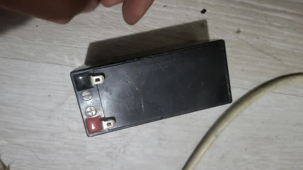 12 volt akü 1.2 amper küçük ikinci el dolu - 2