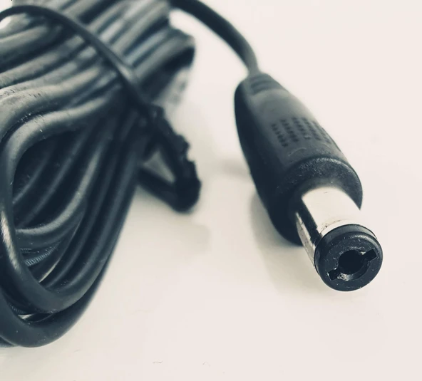 12V 1A Adaptör