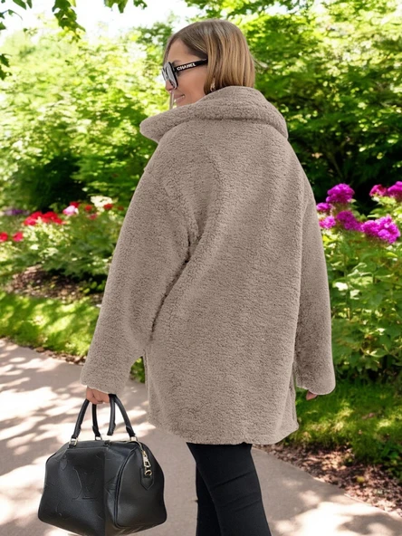 Kışlık Tarz Peluş Ceket - Resim 3