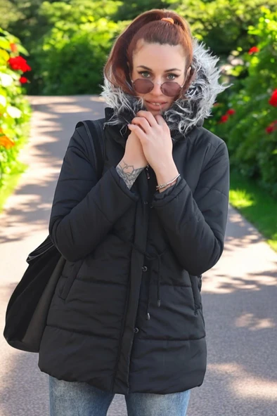 Kışlık Orta Boy Kürklü Kapüşonlu Su Geçirmez Şık Kadın Şişme Mont - Resim 5