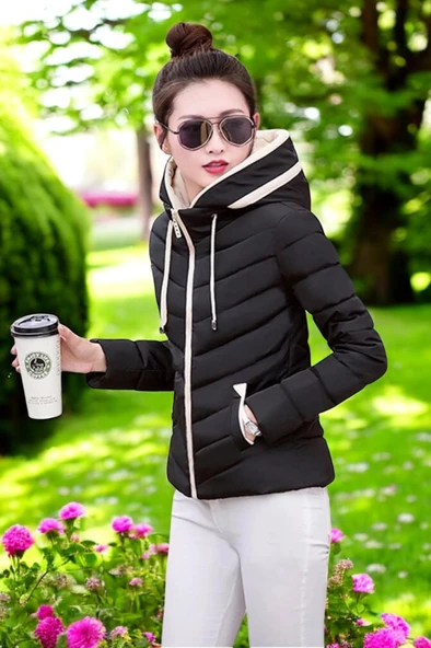 Kışlık Kapüşonlu Kısa Şişme Mont ürün görseli