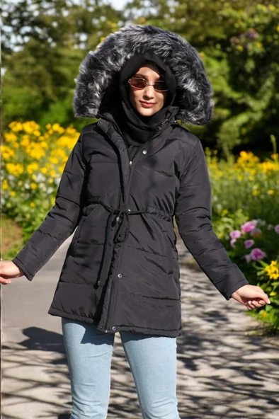 Kışlık Orta Boy Kürklü Kapüşonlu Su Geçirmez Tasarım Kadın Şişme Mont ürün görseli