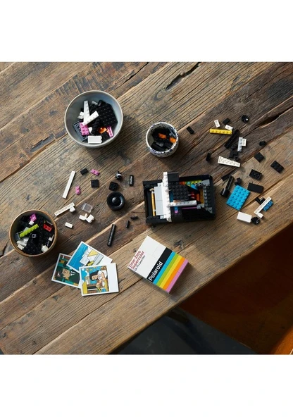 Lego Ideas Polaroid OneStep SX-70 Kamera 21345 Lisanslı Ürün - 5