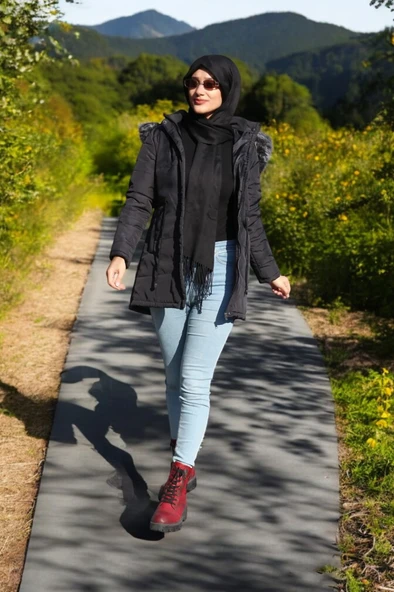 Kışlık Orta Boy Kürklü Kapüşonlu Su Geçirmez Tasarım Kadın Şişme Mont - Resim 8