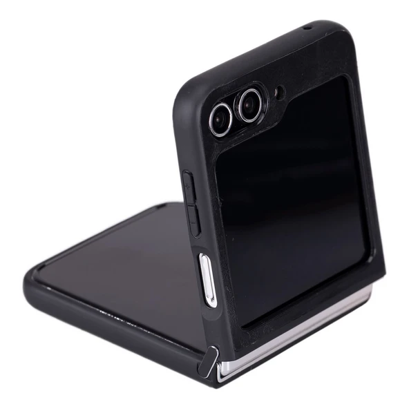 Samsung Galaxy Z Flip5 Uyumlu Deri Arka Kapak Parlak Siyah - 2