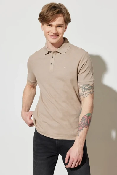 Wrangler Regular Fit Normal Kesim %100 Pamuk Polo Yaka Bej Tişört