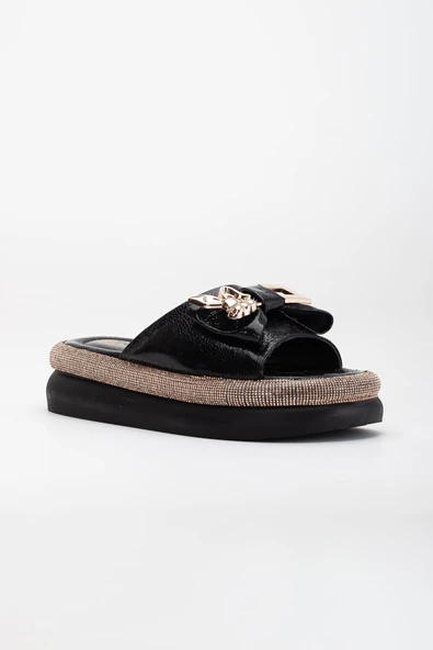 Kadın Taşlı Dolgu Topuk Terlik  Siyah Metal Tavşan Aksesuarlı - Resim 4