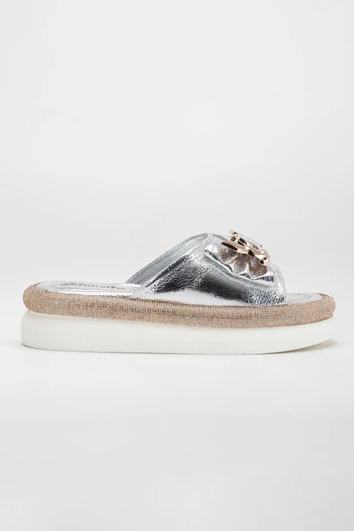 Kadın Taşlı Dolgu Topuk Terlik Gümüş Metal Tavşan Aksesuarlı - Resim 3