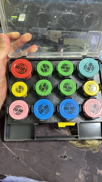 HEPBİMODA 200 Chip Metal Kutulu Poker Çipi Rakamlı Sayılı Poker Fişi - 2