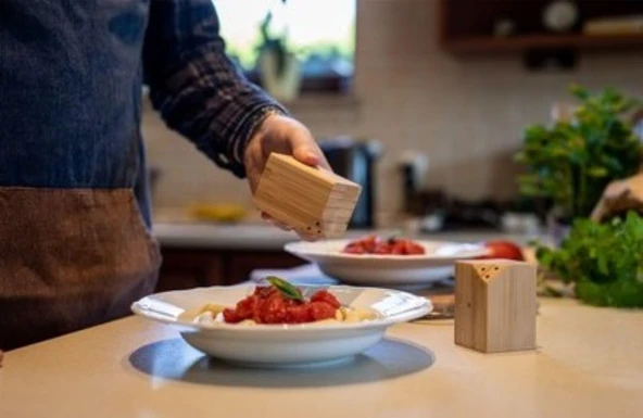 Prizma Kesim 2'li Bambu Tuzluk ve Baharatlık Seti , Mıknatıslı, Şık ve Dayanıklı Ahşap Tasarım - Resim 4