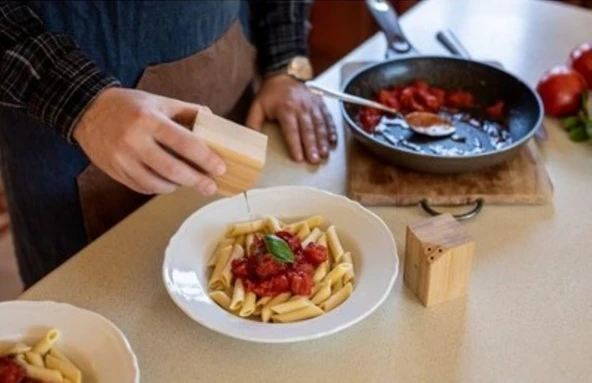 Prizma Kesim 2'li Bambu Tuzluk ve Baharatlık Seti , Mıknatıslı, Şık ve Dayanıklı Ahşap Tasarım - Resim 6