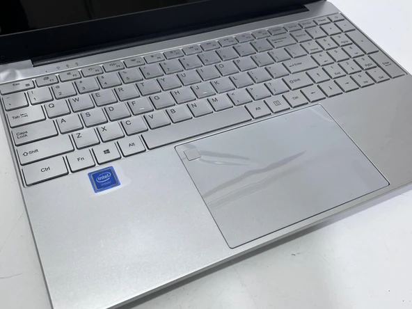 Intel J4105 12GB 500GB SSD 15.6" Notebook - 5